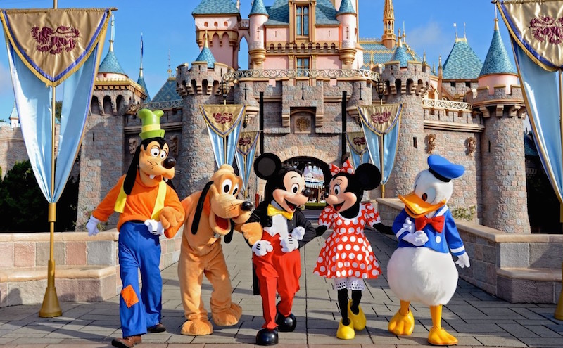Egypt Signs Deal to Build $3.3 Billion 'Disneyland-Style' Amusement Park