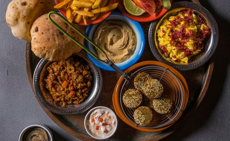El Torr Fuses Egyptian Street Food With International Cuisine