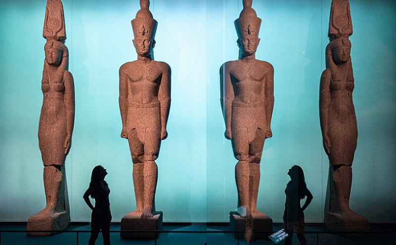 ancient egypt underwater statue