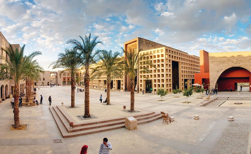 AUC Receives $2 million By New Hadhramout Foundation to Support Yemeni Students