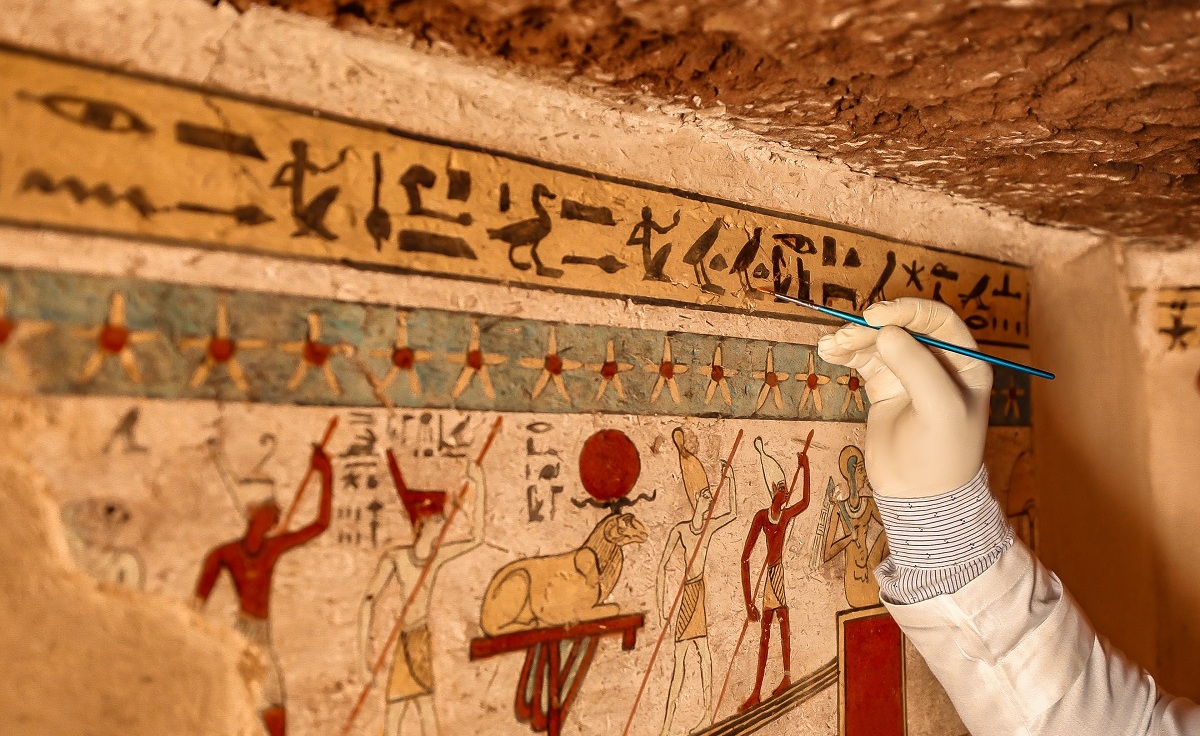 Egypt's Libraries to Launch New Program to Teach Children Hieroglyphics