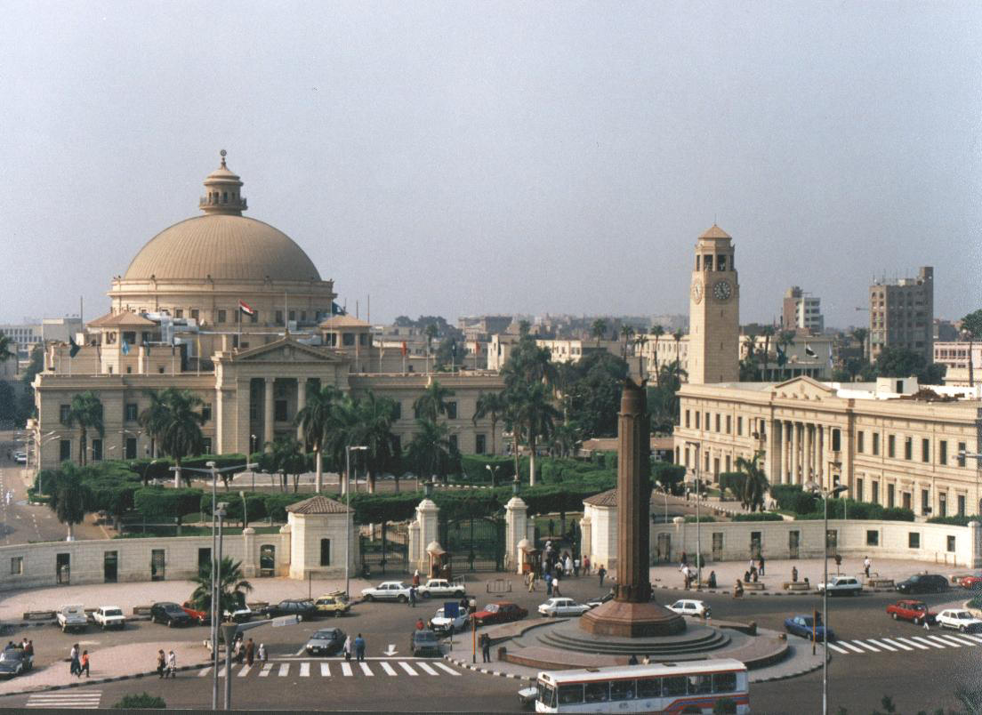 Cairo University Establishes 5 Research Units to Find Covid-19 Treatment