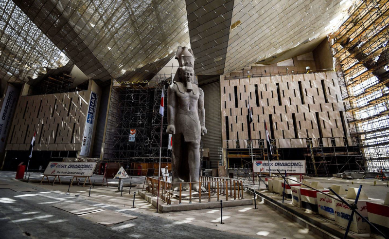 Grand Egyptian Museum Begins Installation of New 42-Piece Staircase Exhibit