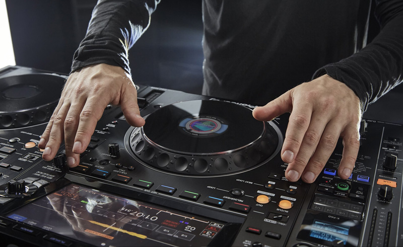 Pioneer's CDJ 3000 Lets you Mix & Stream Beatport's Full Catalogue