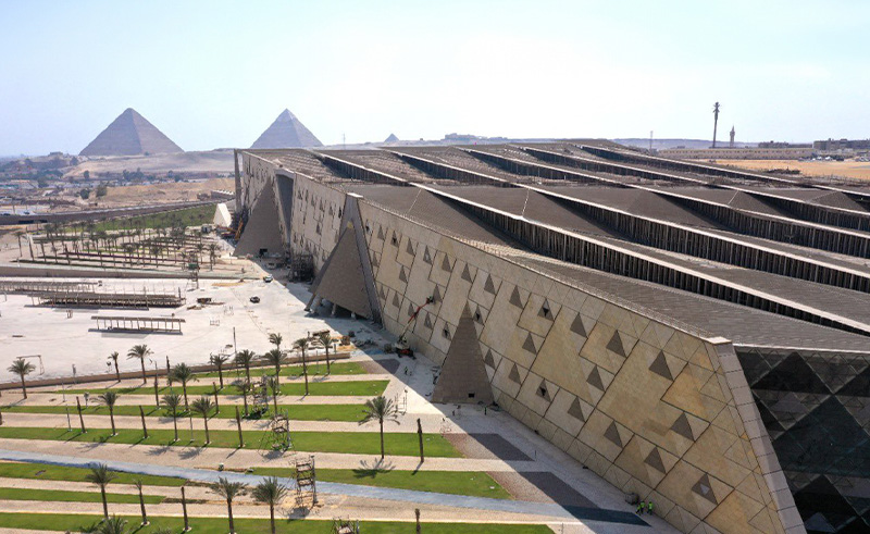 Initiative Will Beautify Building Facades Near Grand Egyptian Museum
