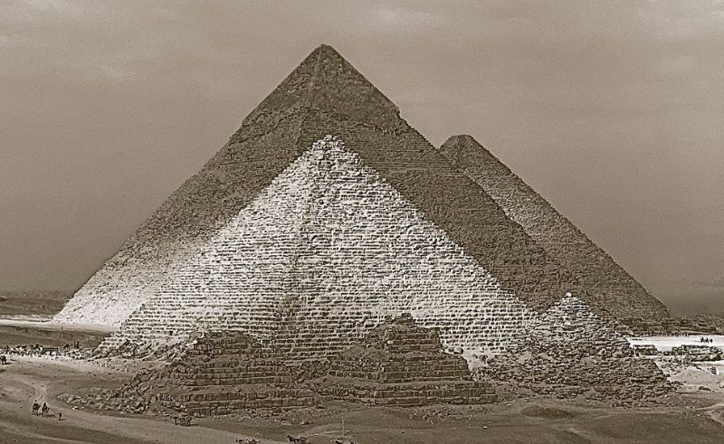 Wael Abed’s ‘Of Pyramids and Stones’ Revives Egypt’s Ancient Heritage