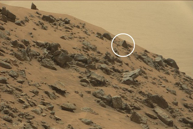 Pyramid Seen on Mars, Conspiracy Theorists Freak Out