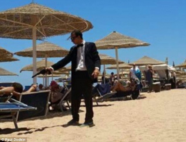Egyptian Hotel Entertainer Pretends to Shoot Guest After Tunisia Massacre