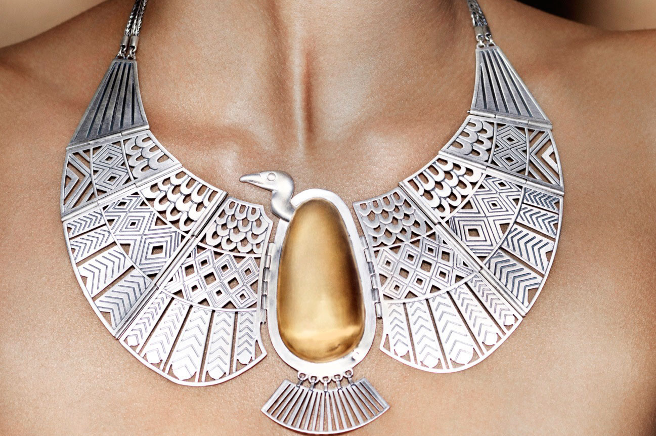 10 Must-Have Egyptian Accessories