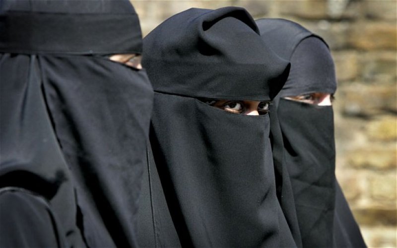 77 Cairo University Faculty Members To File Lawsuit Over Niqab Ban
