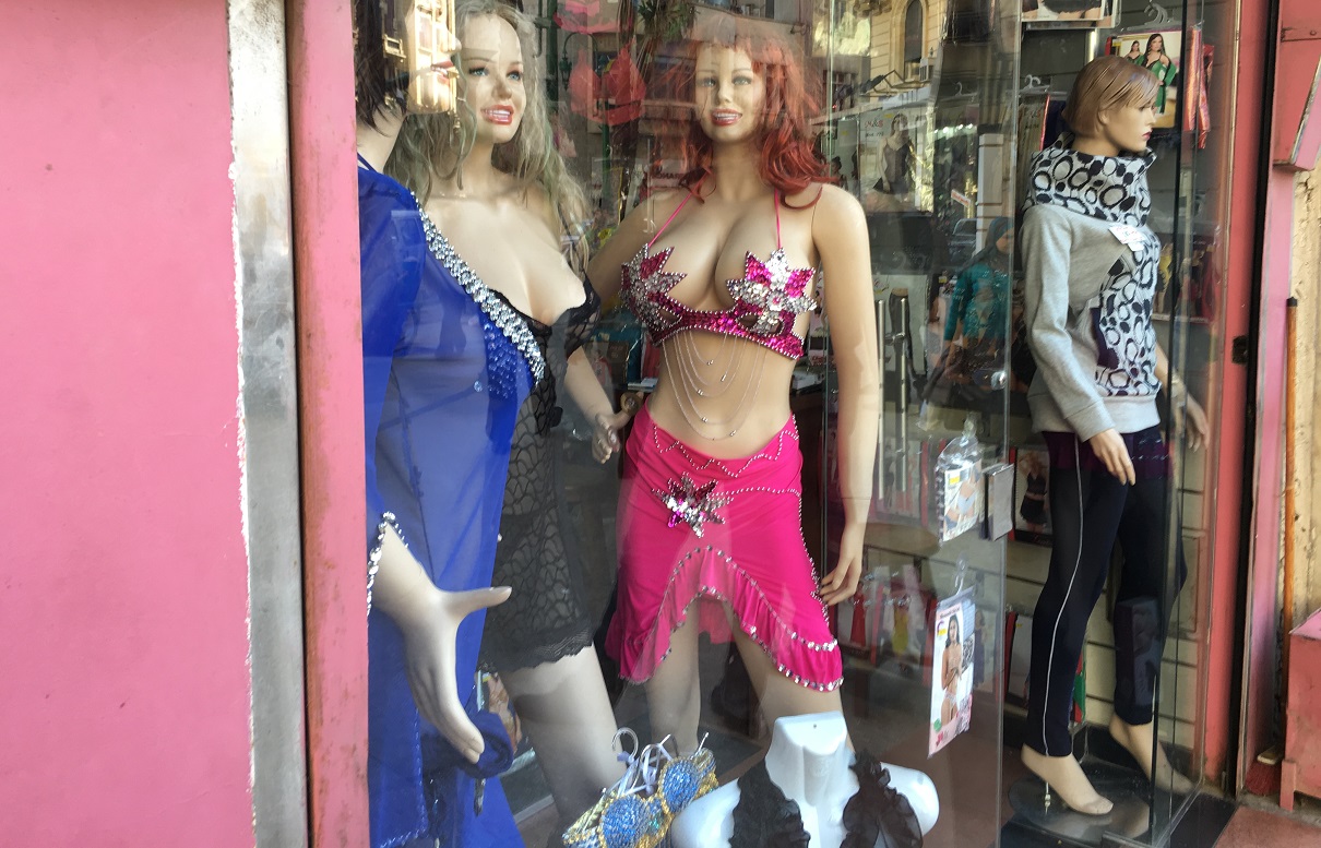 Finding Romance Window Shopping in Downtown Cairo