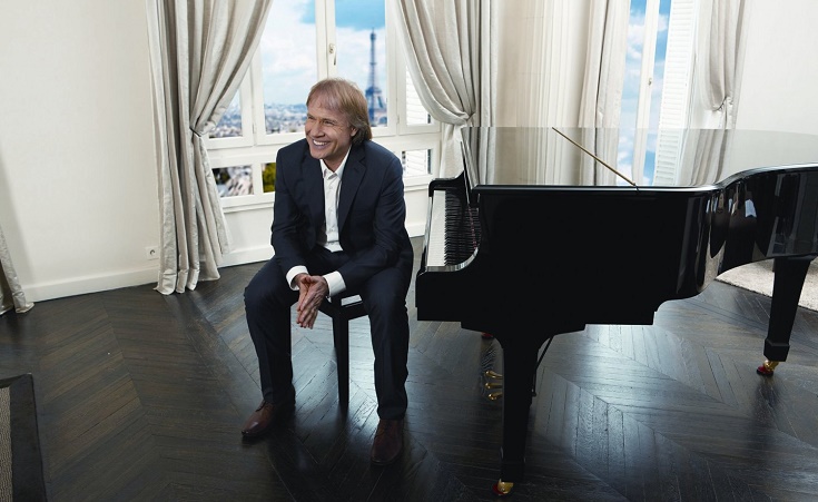 The World’s Most Successful Pianist Is Coming to Cairo!