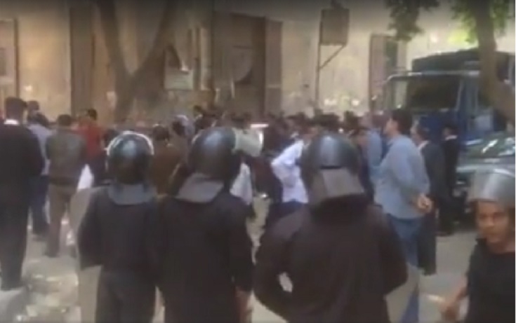 Breaking: Video Emerges Showing State Security Demolishing The Townhouse Gallery