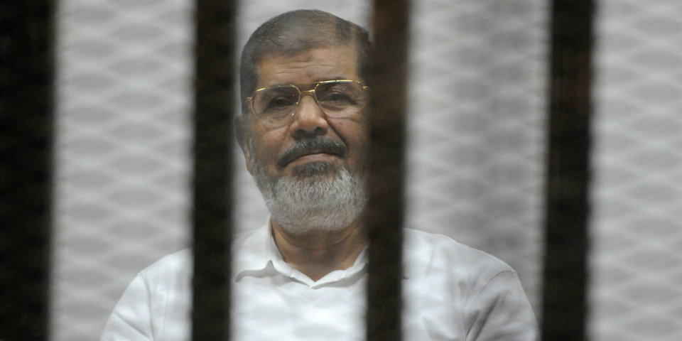 Egypt Sentences 6 to Death and Morsi to Life Prison In Qatar Spying Case