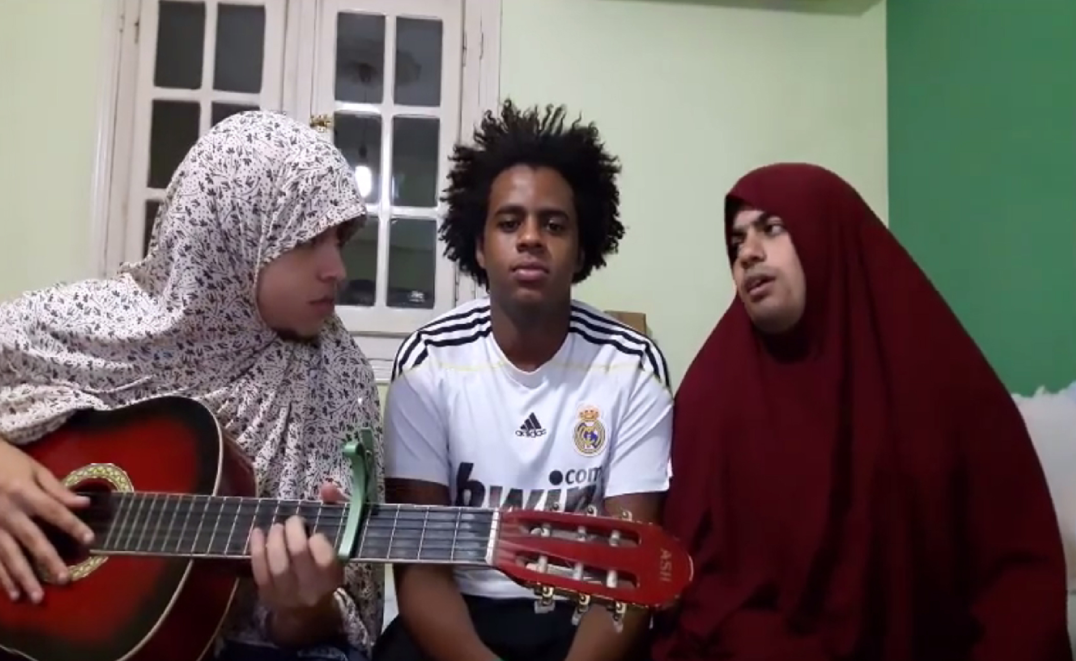 Egyptian YouTubers Hilariously Spoof Adele's Hello and It's the Best Thing Ever