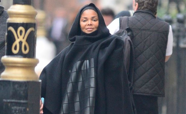 Janet Jackson, is That You in a Hijab?