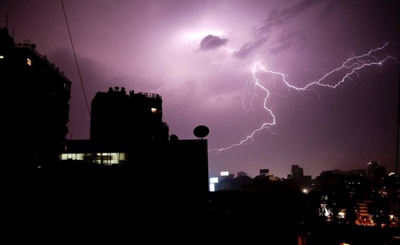 10 Incredible Photos that Captured Last Night's Thunderstorm in Egypt