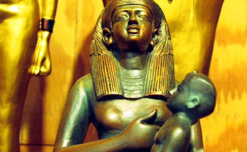 2 Nubia Museum Employees Attempt to Steal a Statue of Goddess Isis