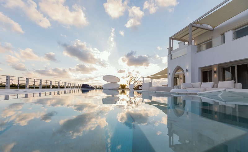 This Gorgeous Sahel Beach House by Studio Five Redefines Luxury Summering