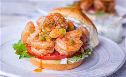 Balad El Gharieb Makes Shrimp Sandwiches and Only That TBH